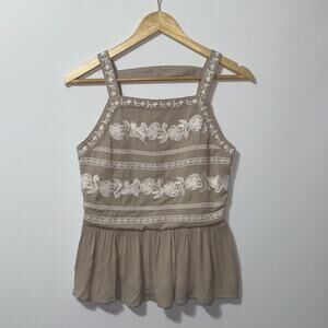 In loom Kamdyn Embroidered Top women’s size small